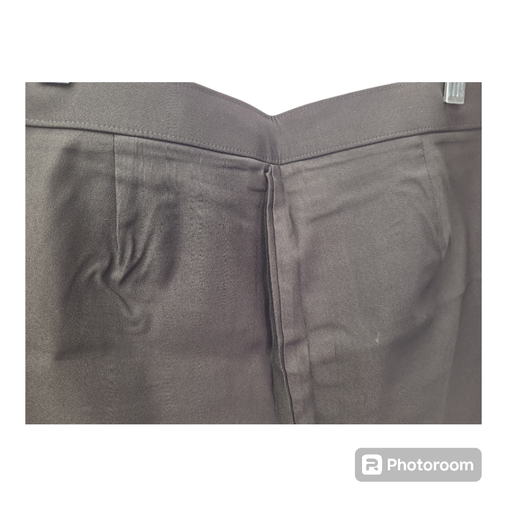 Rafaella Ladies Stretch Bermuda Black Shorts Size 14 New - Picture 3 of 11